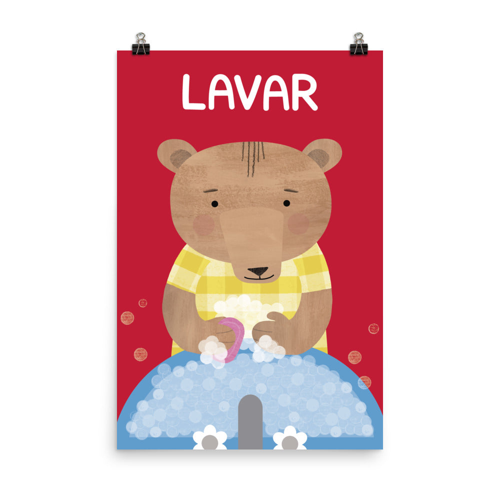Washing Bear Art Print - Spanish